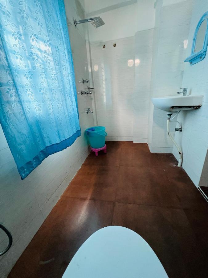 Levi Home Guest House & Retreat Centre Сіліґурі Екстер'єр фото